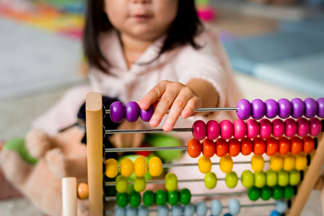 Zasady i korzyści stosowania metody Montessori w wychowaniu przedszkolnym
