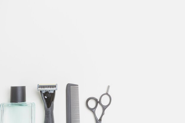 Jak wybrać odpowiedni sprzęt do strzyżenia – przewodnik dla początkujących fryzjerów, jak i profesjonalistów